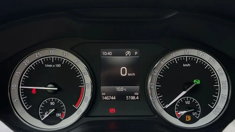 SKODA Karoq -