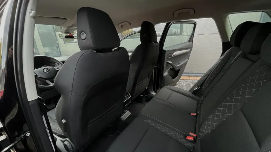 SKODA Karoq -
