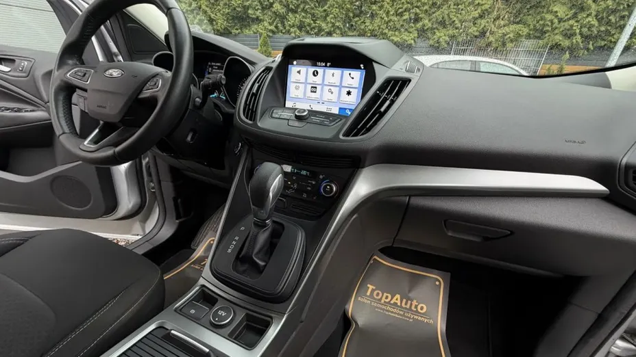 FORD Kuga -