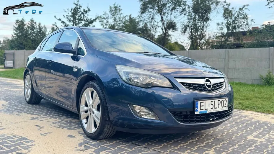 OPEL Astra -