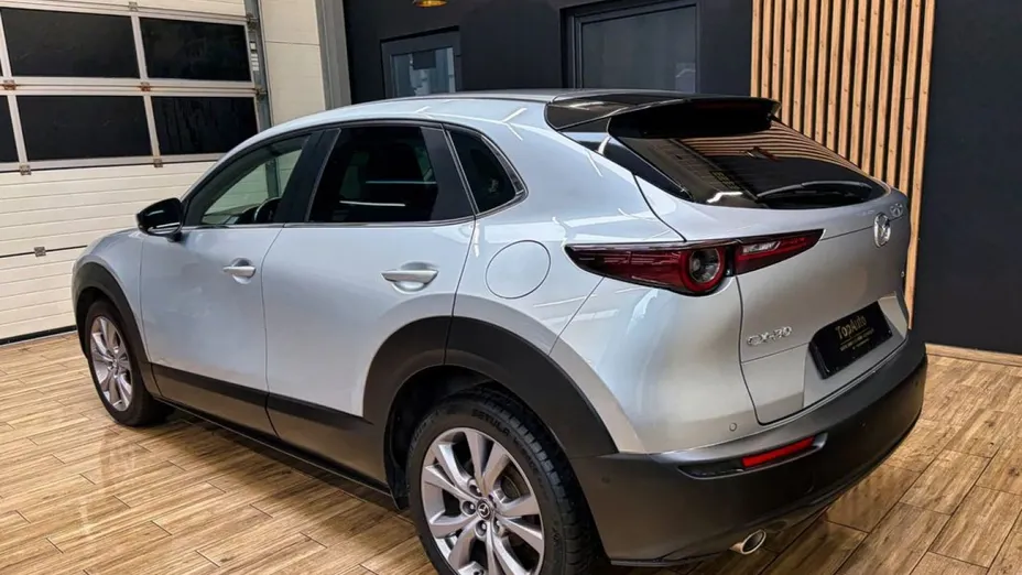 MAZDA CX-30 -