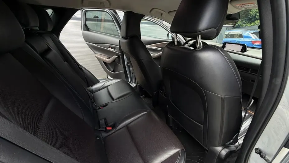 MAZDA CX-30 -