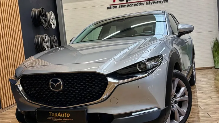 MAZDA CX-30 -