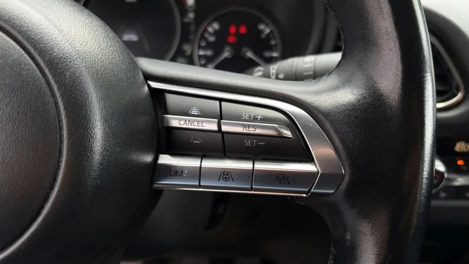 MAZDA CX-30 -