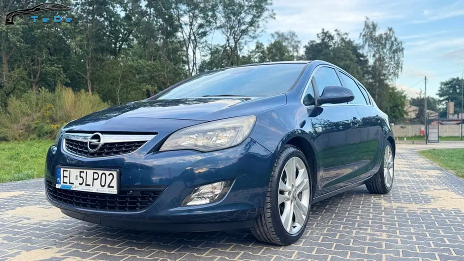 OPEL Astra -