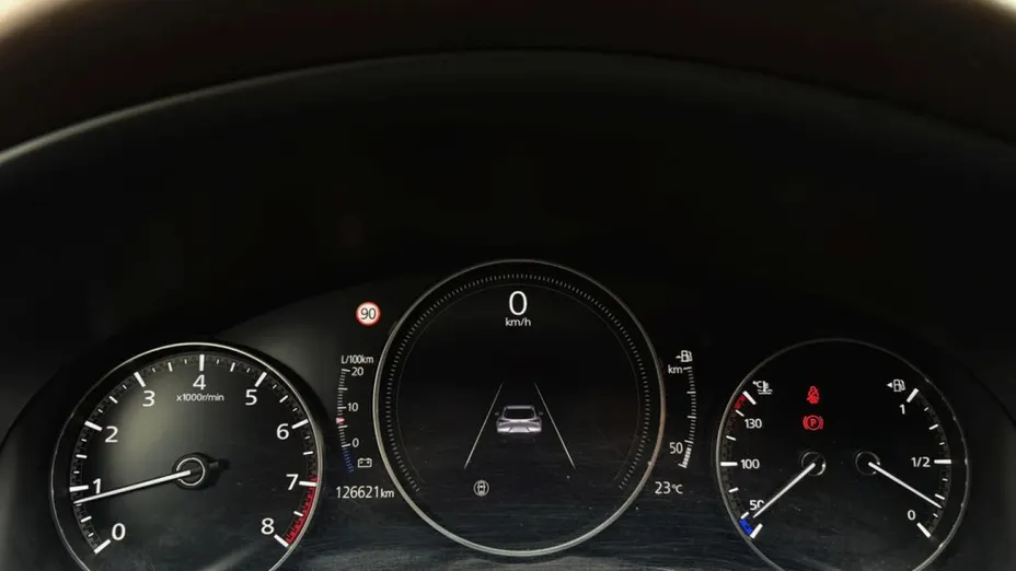 MAZDA CX-30 -