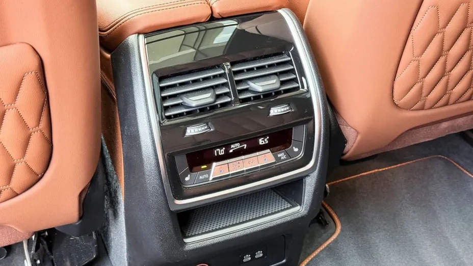 BMW X7 -