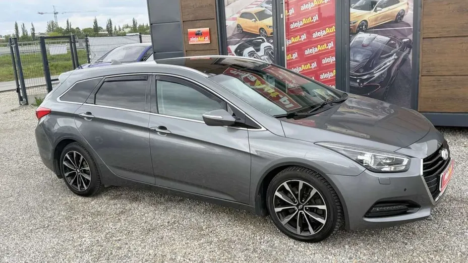 HYUNDAI i40 -