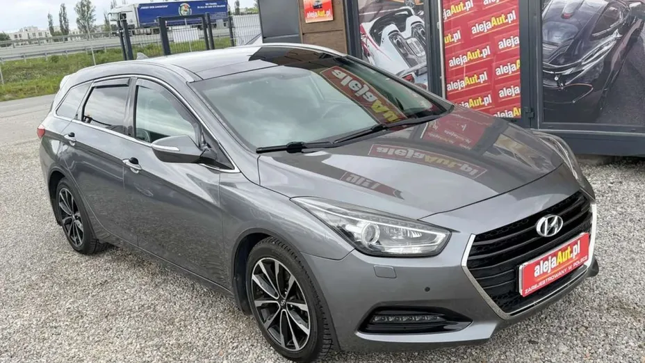 HYUNDAI i40 -