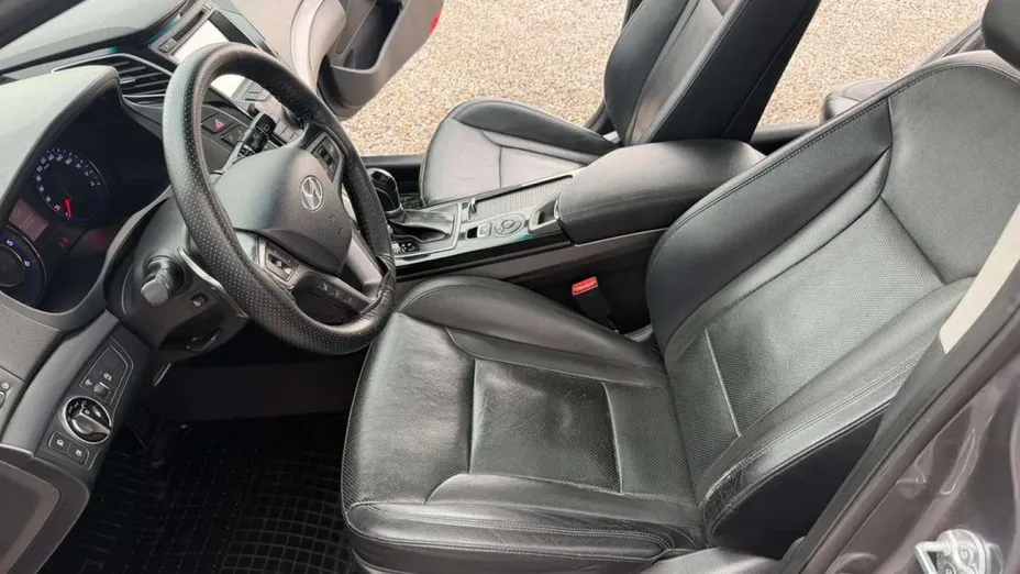 HYUNDAI i40 -