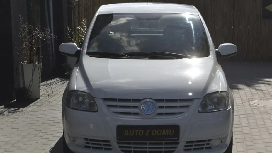 VOLKSWAGEN Fox -