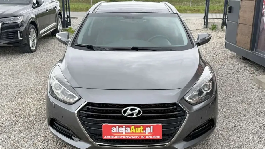HYUNDAI i40 -