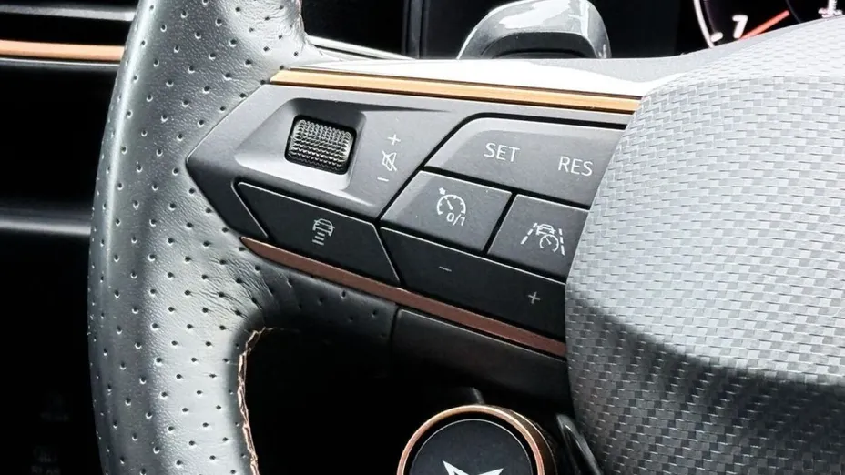 CUPRA Leon -