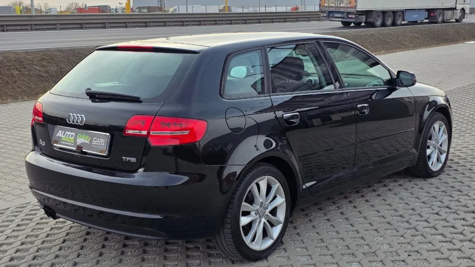 AUDI A3 Sportback -