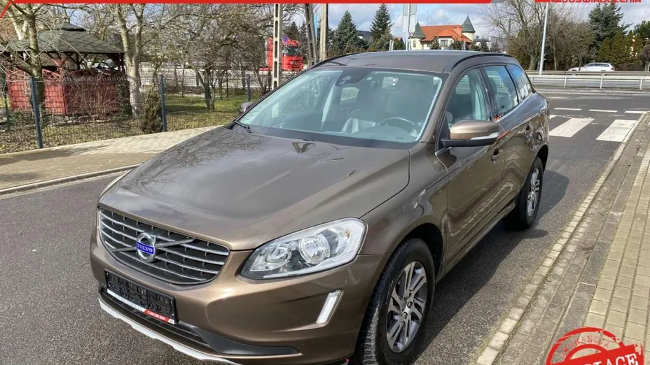 VOLVO XC60 -