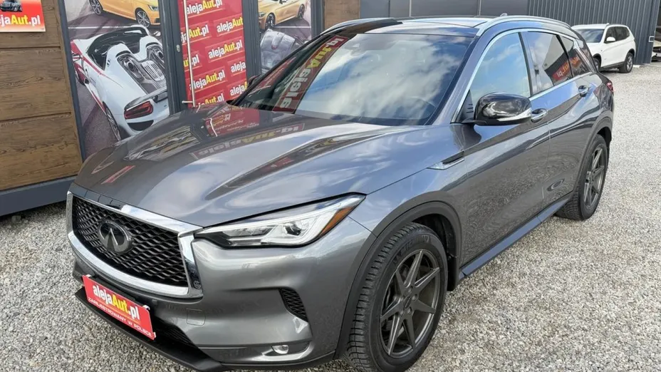 INFINITI QX50 -