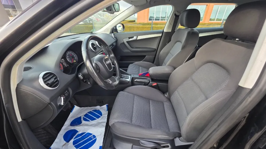 AUDI A3 Sportback -