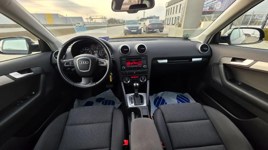 AUDI A3 Sportback -