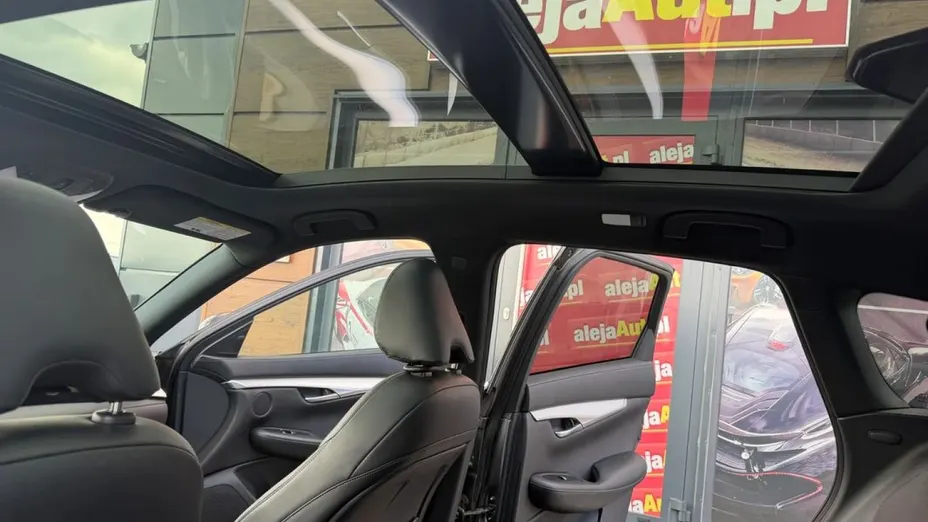 INFINITI QX50 -