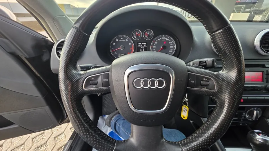 AUDI A3 Sportback -