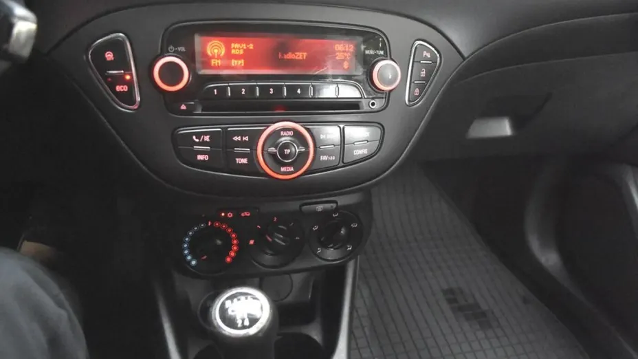 OPEL Corsa -