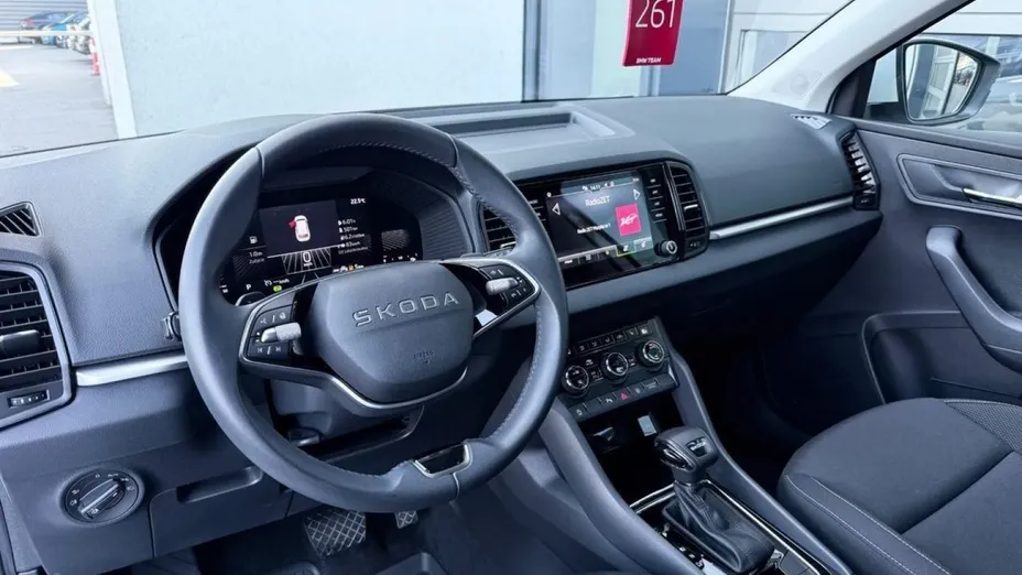 SKODA Karoq -