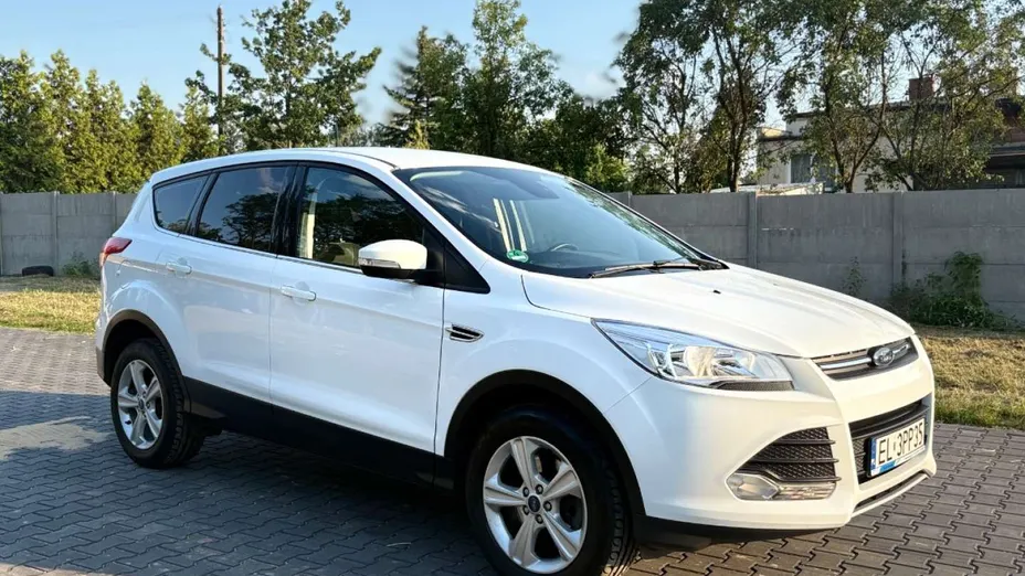 FORD Kuga -