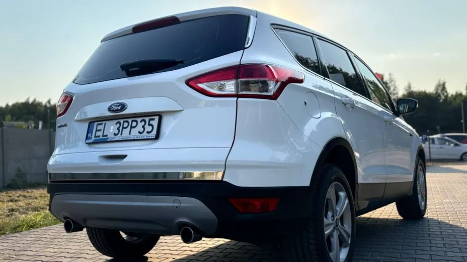 FORD Kuga -