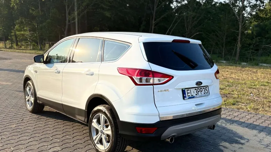 FORD Kuga -