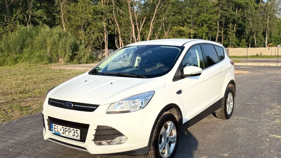 FORD Kuga -