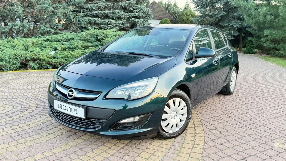 OPEL Astra -