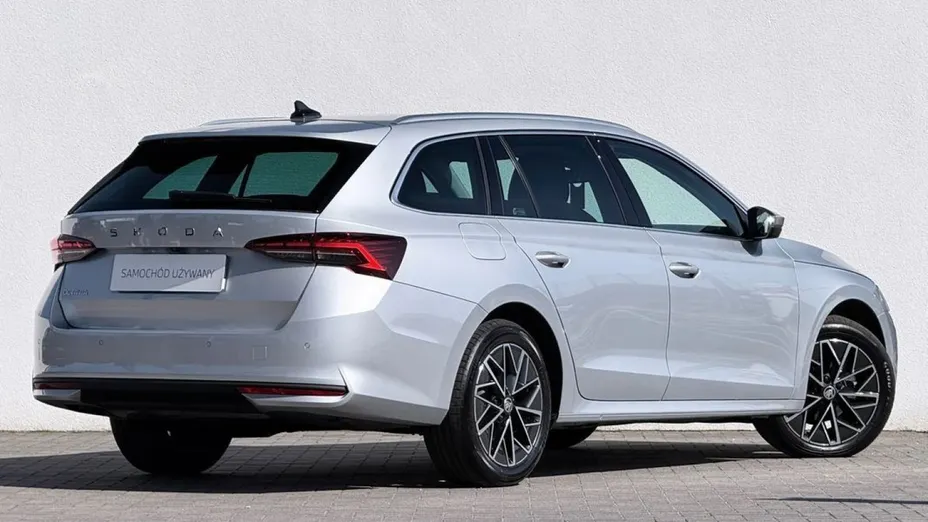 SKODA Octavia -