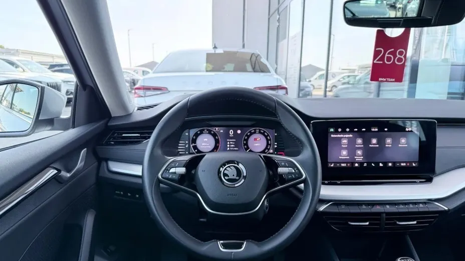SKODA Octavia -