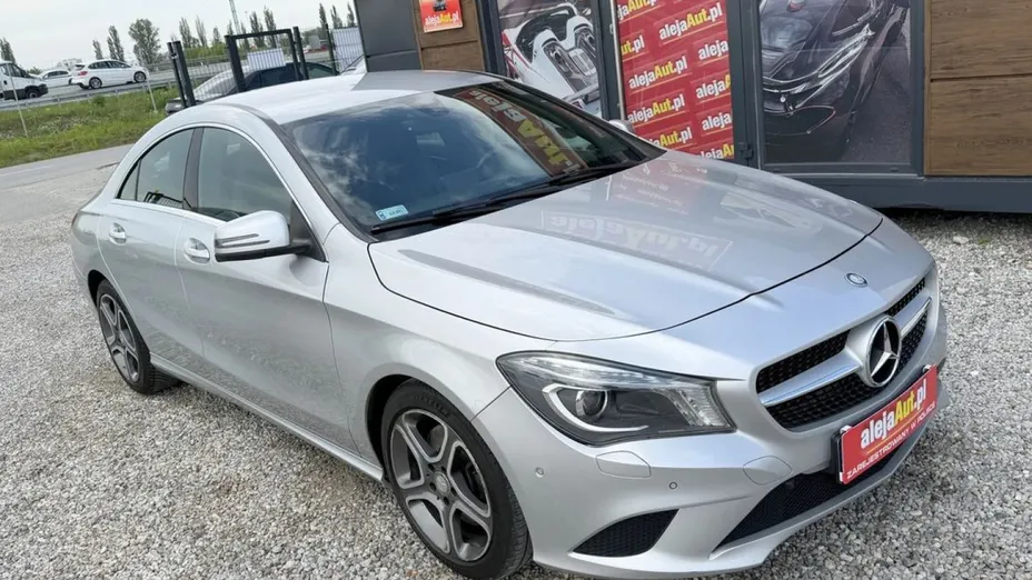 MERCEDES-BENZ CLA -