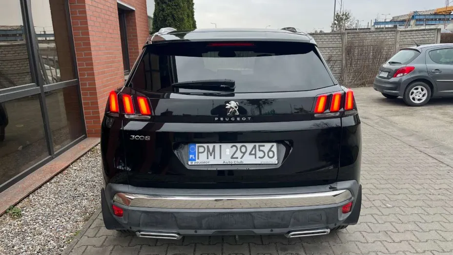 PEUGEOT 3008 -