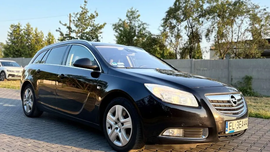 OPEL Insignia -