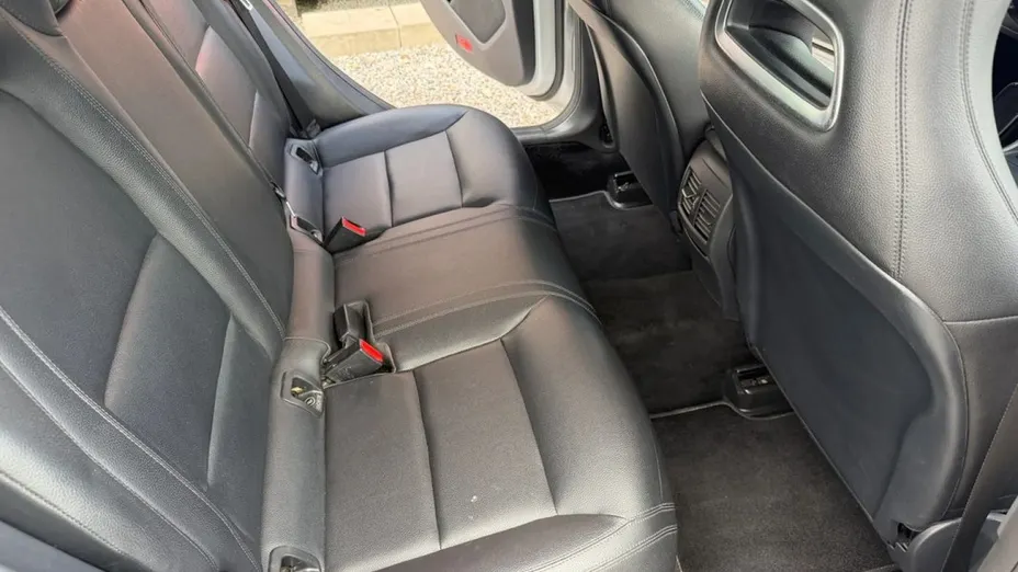 MERCEDES-BENZ CLA -