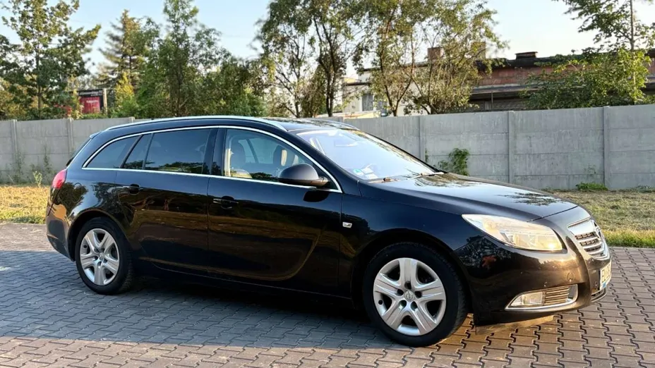 OPEL Insignia -