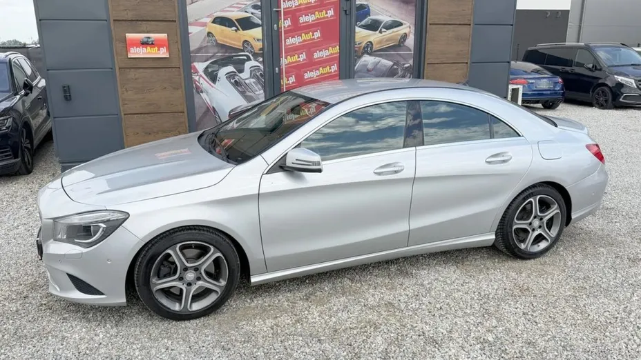 MERCEDES-BENZ CLA -