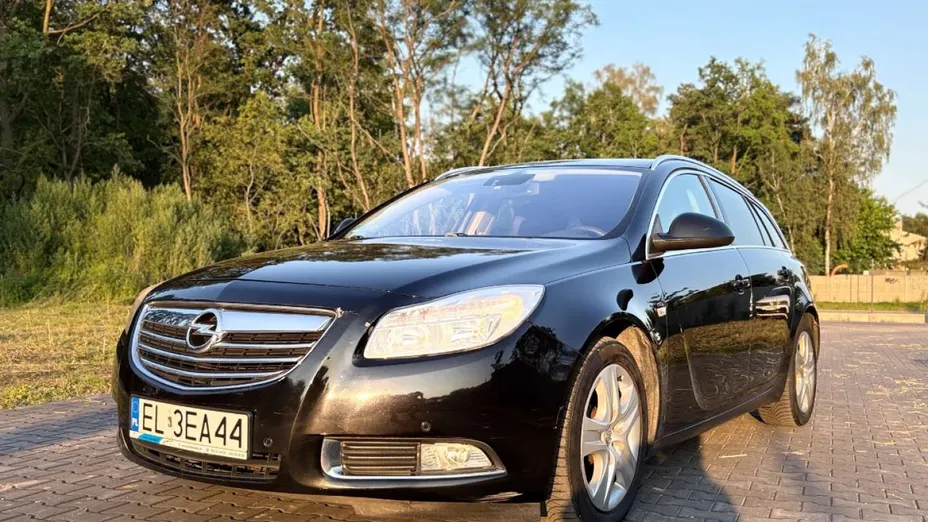 OPEL Insignia -