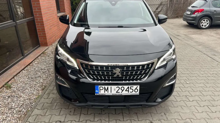 PEUGEOT 3008 -