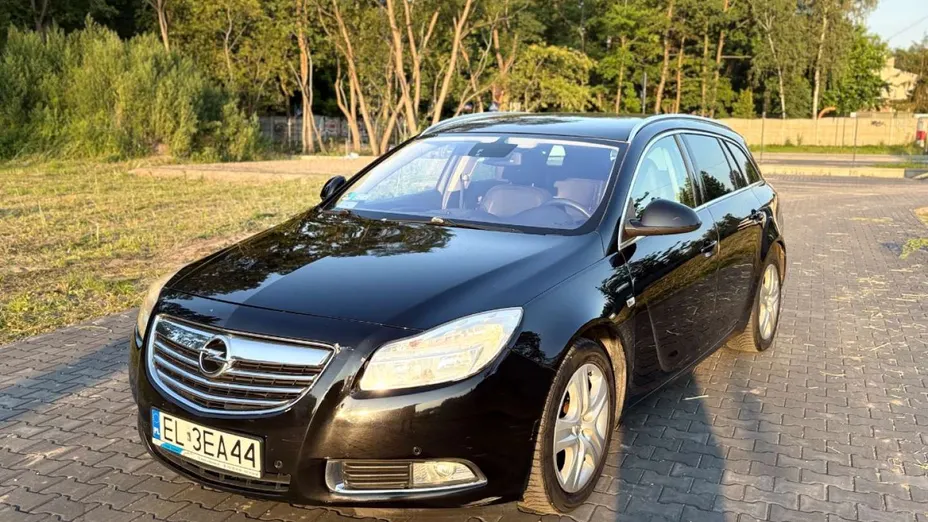 OPEL Insignia -
