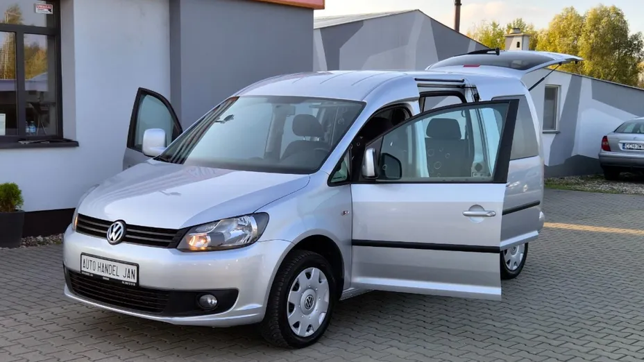 VOLKSWAGEN Caddy -