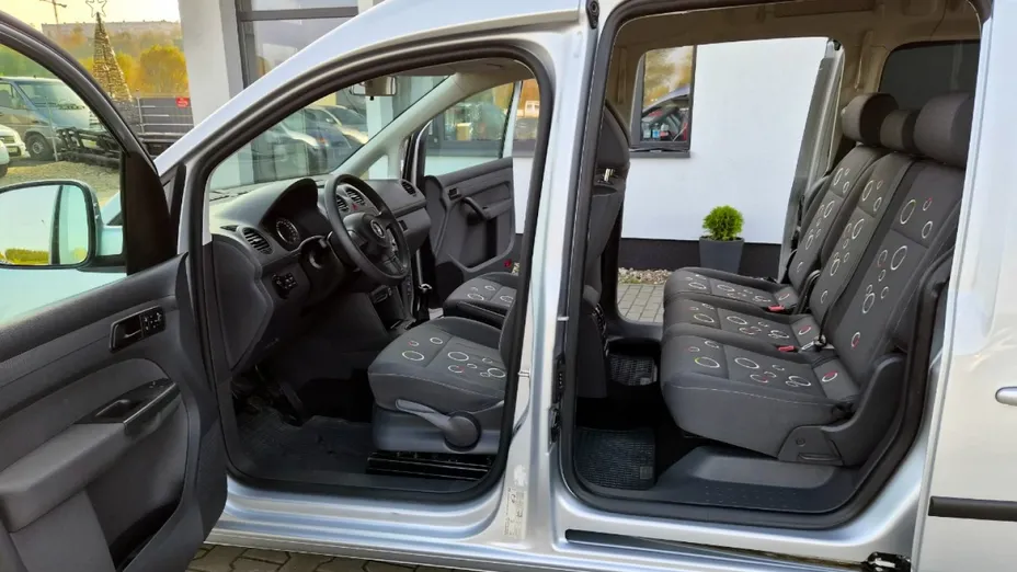 VOLKSWAGEN Caddy -