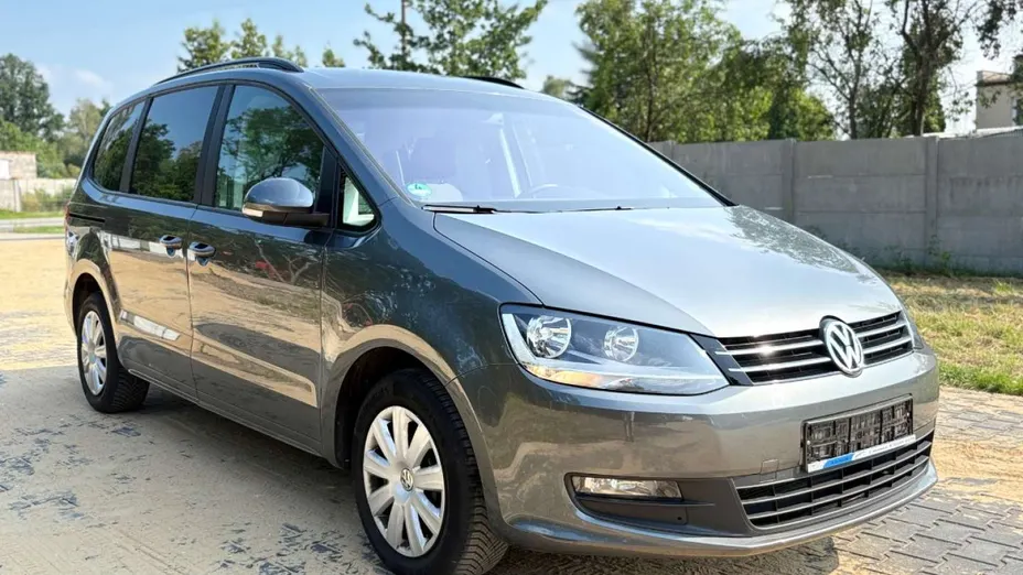 VOLKSWAGEN Sharan -
