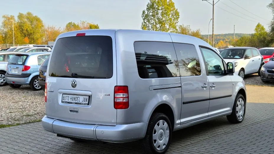 VOLKSWAGEN Caddy -