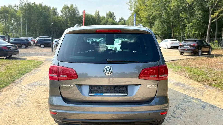 VOLKSWAGEN Sharan -