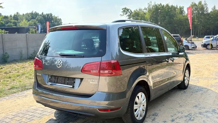 VOLKSWAGEN Sharan -