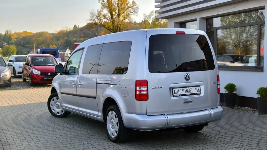 VOLKSWAGEN Caddy -