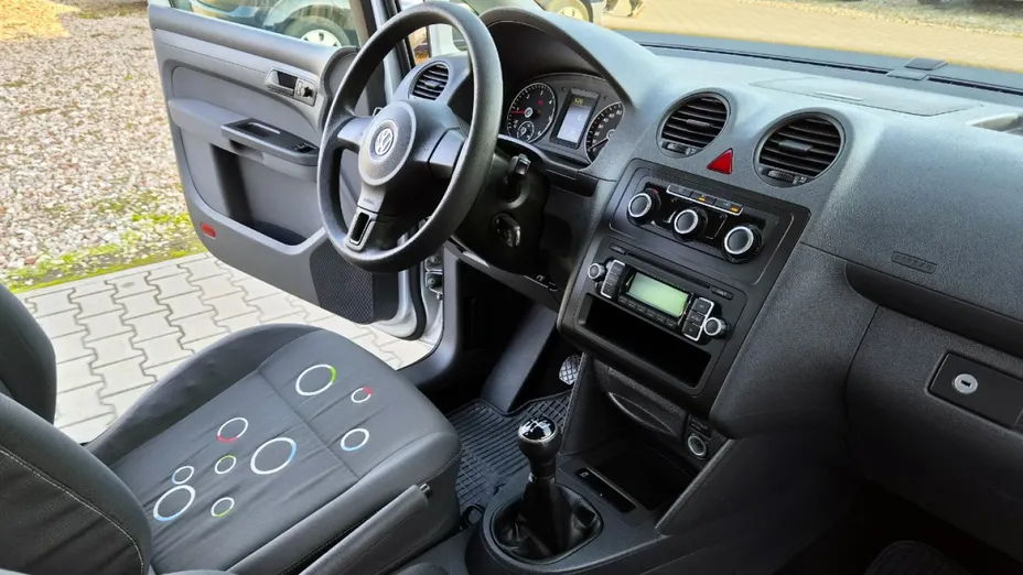VOLKSWAGEN Caddy -